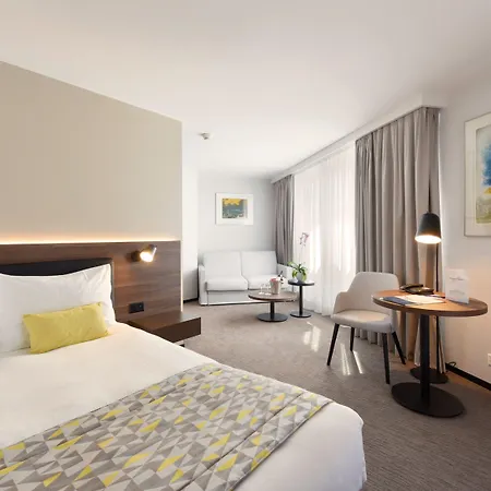 Astra & Restaurant 4*