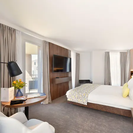 Astra & Restaurant Hotel 4*
