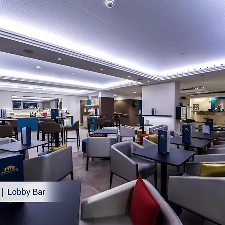 Astra & Restaurant ホテル 4*