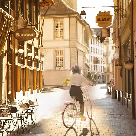 Astra & Restaurant Hotel